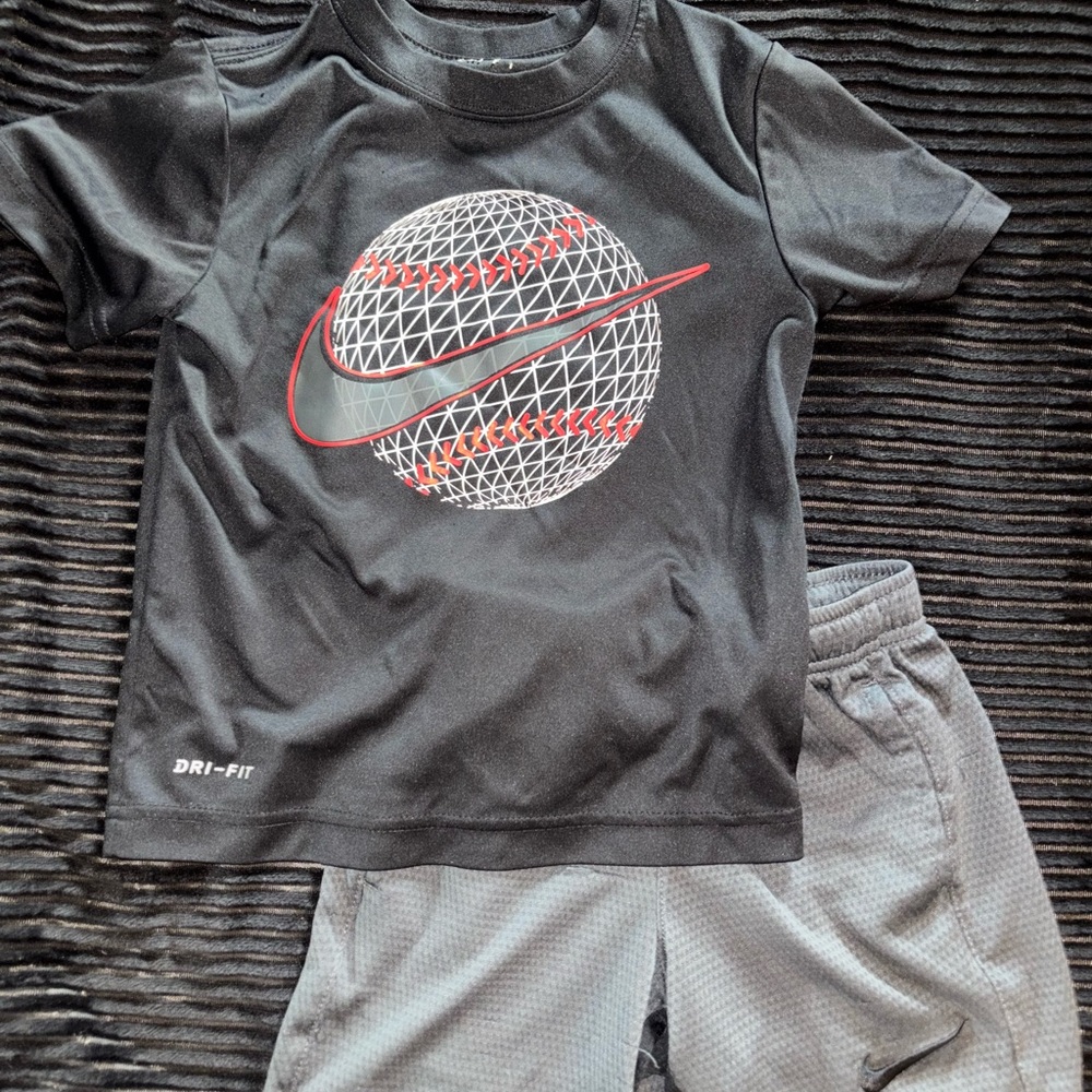 Nike Black and Gray Dri-FIT Kids Outfit